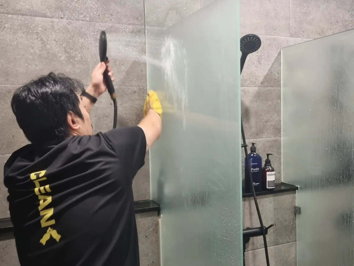 부여군 옥산면 건물 세면대·파우더룸 바닥 위생청소 사례 - 행진크린